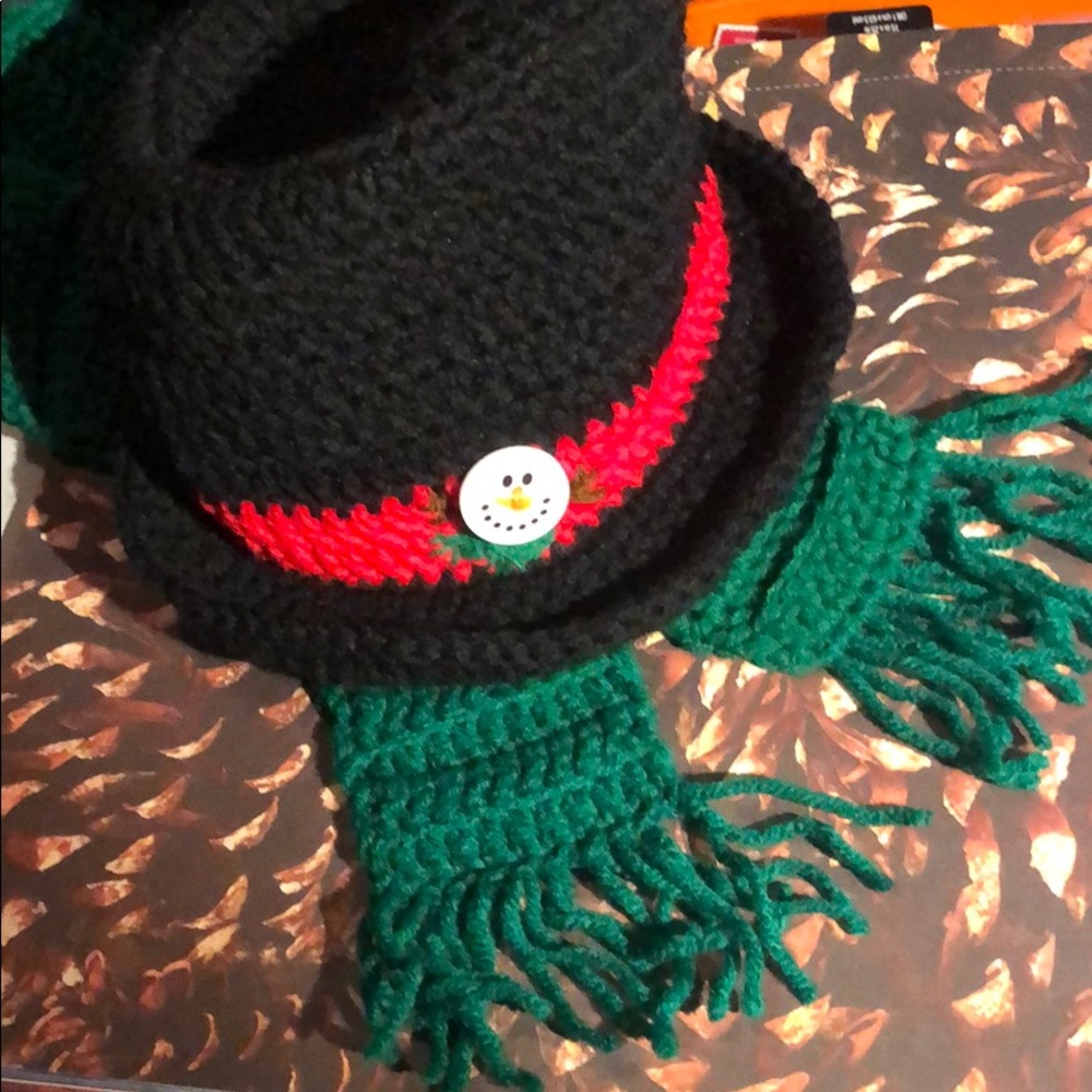 Baby snowman photo prop top hat+ green scarf #snowman #photoprop #tophat #baby